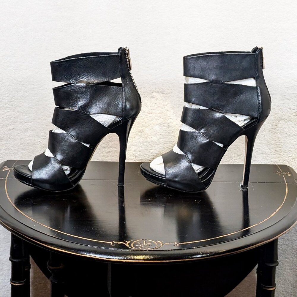 Black Aldo Strappy Zip-Back 5 inch Heel Size 38